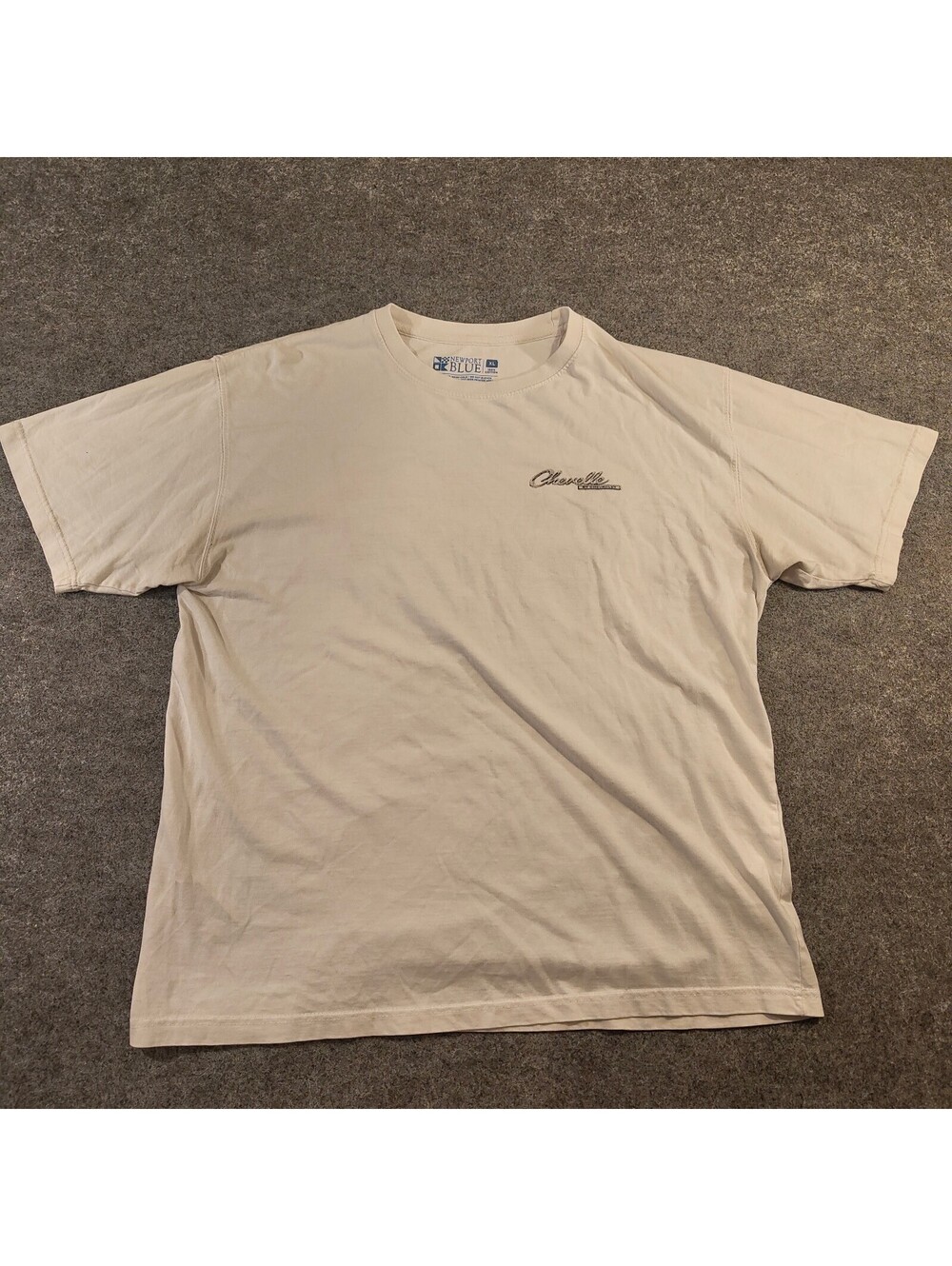Newport Blue Chevelle American Made Graphic T-Shirt Off-White Size XL
